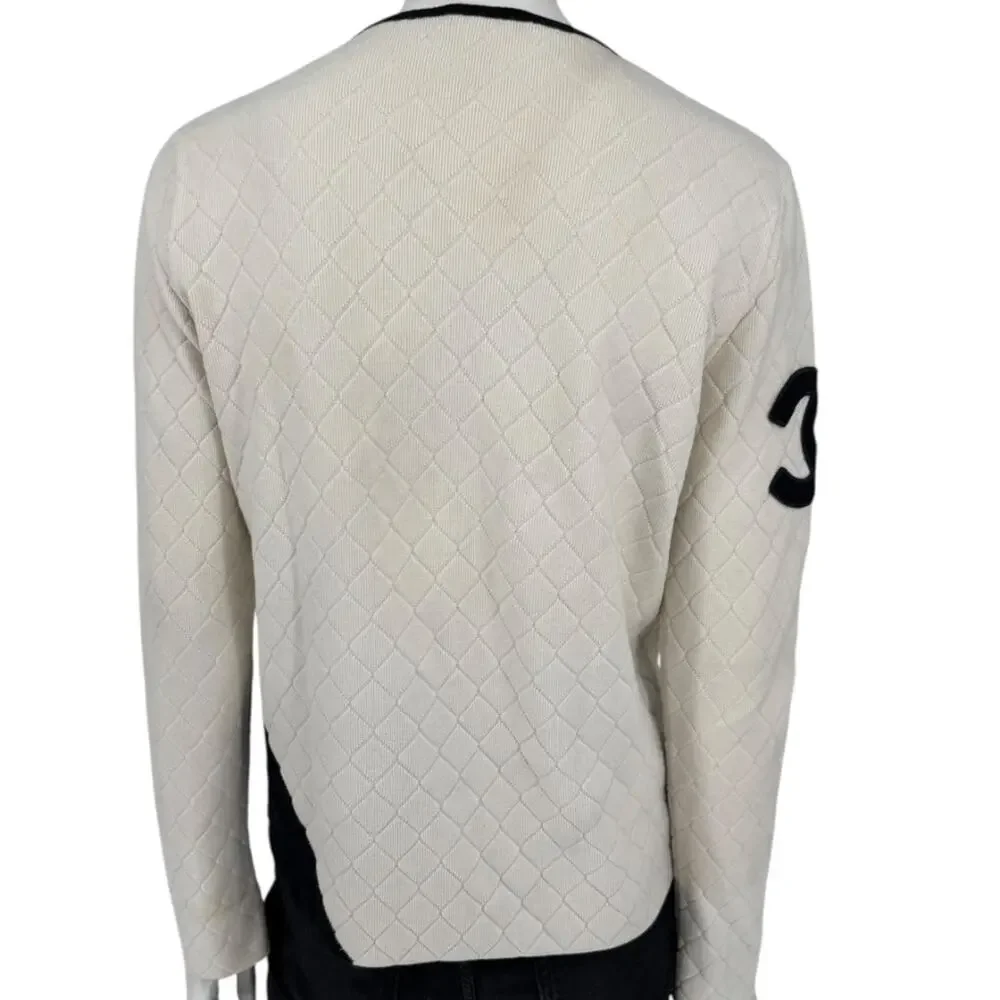 Chanel Ivory Quilted CC Logo Sweater – Size 42 (FR)